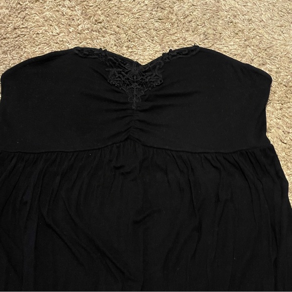 Torrid, size 2, super soft, strapless top - Picture 2 of 2